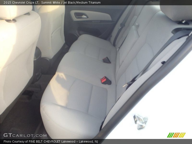 Summit White / Jet Black/Medium Titanium 2015 Chevrolet Cruze LT