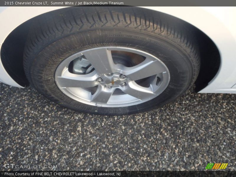 Summit White / Jet Black/Medium Titanium 2015 Chevrolet Cruze LT
