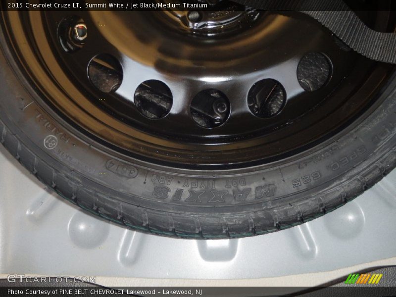Summit White / Jet Black/Medium Titanium 2015 Chevrolet Cruze LT