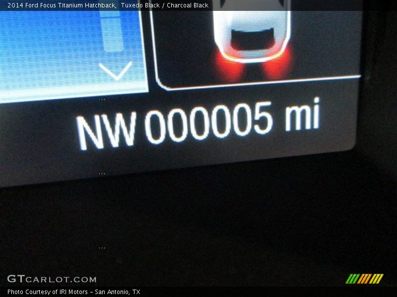Tuxedo Black / Charcoal Black 2014 Ford Focus Titanium Hatchback