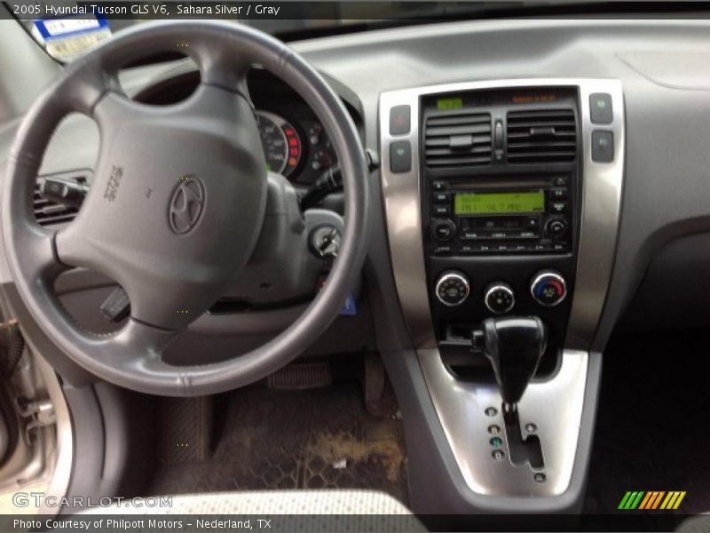 Sahara Silver / Gray 2005 Hyundai Tucson GLS V6