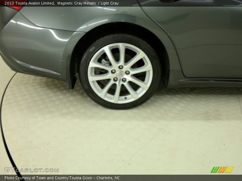 Magnetic Gray Metallic / Light Gray 2013 Toyota Avalon Limited
