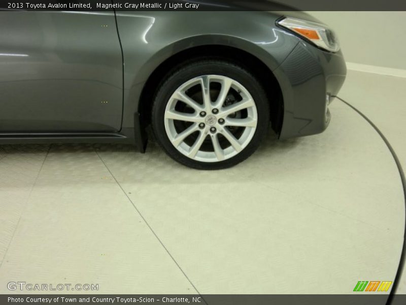 Magnetic Gray Metallic / Light Gray 2013 Toyota Avalon Limited