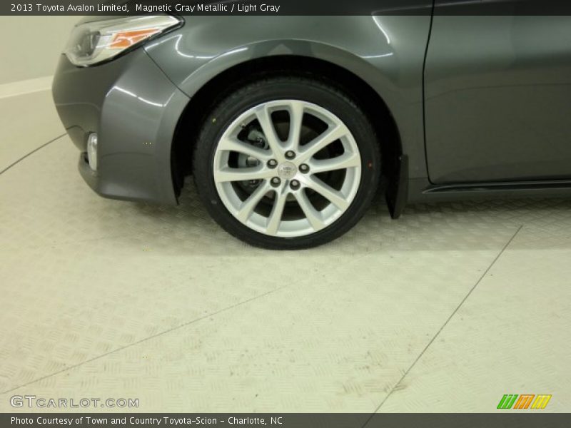 Magnetic Gray Metallic / Light Gray 2013 Toyota Avalon Limited
