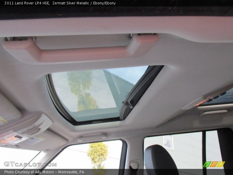 Zermatt Silver Metallic / Ebony/Ebony 2011 Land Rover LR4 HSE