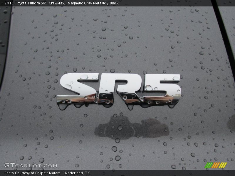 Magnetic Gray Metallic / Black 2015 Toyota Tundra SR5 CrewMax