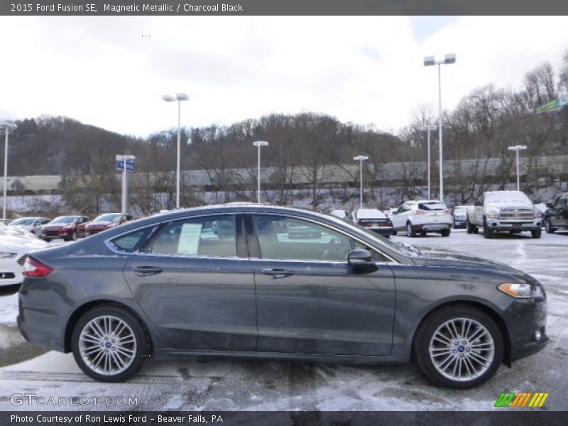 Magnetic Metallic / Charcoal Black 2015 Ford Fusion SE