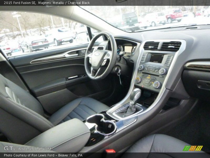 Magnetic Metallic / Charcoal Black 2015 Ford Fusion SE