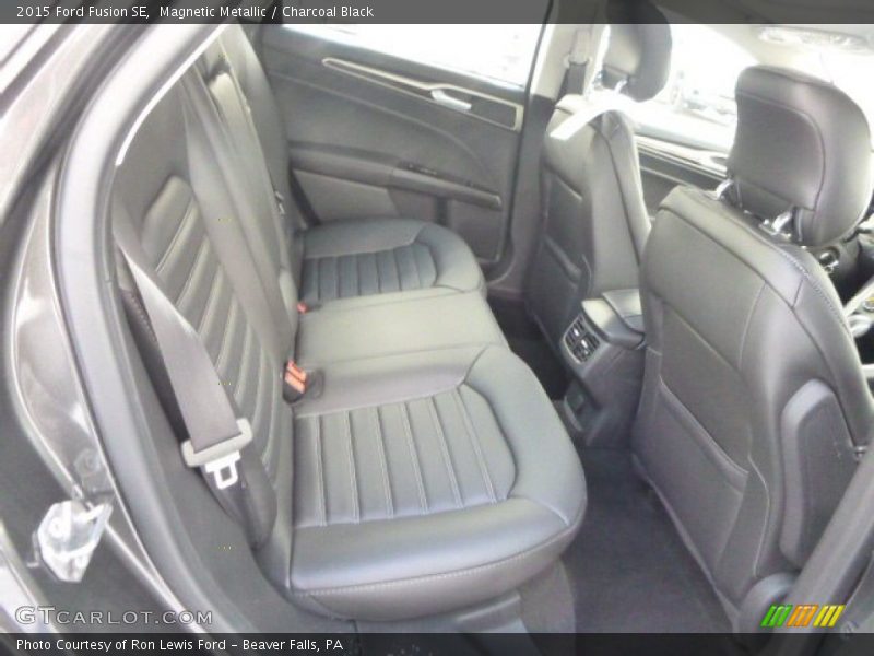 Magnetic Metallic / Charcoal Black 2015 Ford Fusion SE