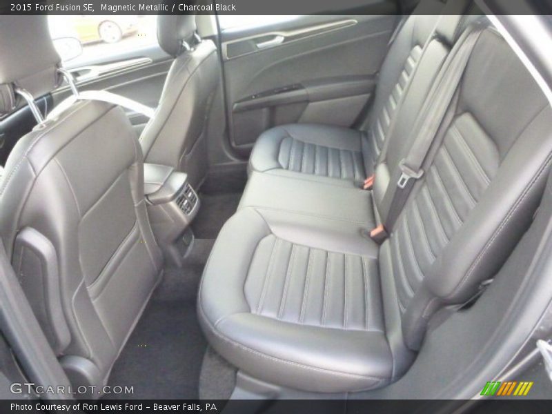 Magnetic Metallic / Charcoal Black 2015 Ford Fusion SE