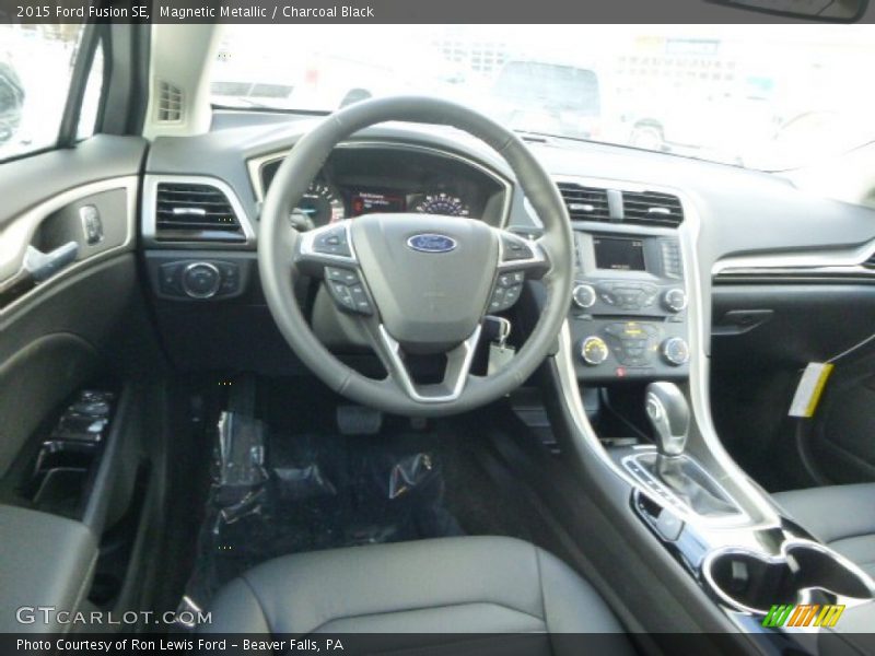 Magnetic Metallic / Charcoal Black 2015 Ford Fusion SE