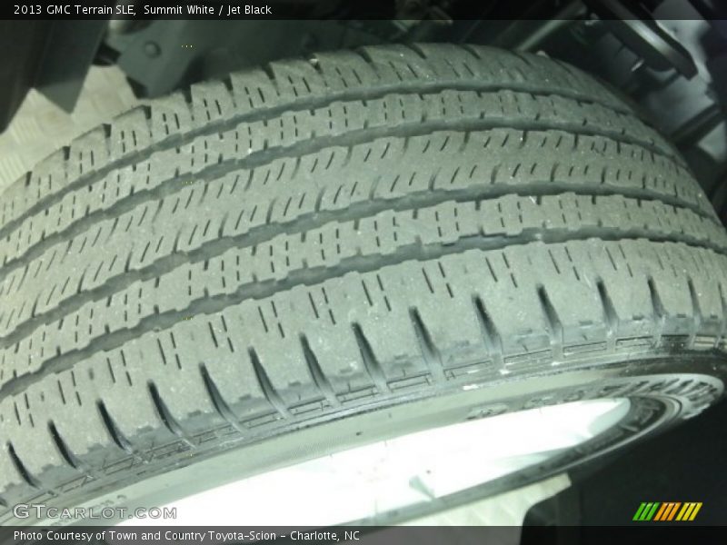 Summit White / Jet Black 2013 GMC Terrain SLE