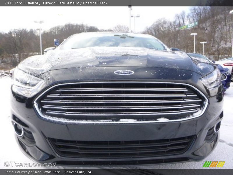 Tuxedo Black Metallic / Charcoal Black 2015 Ford Fusion SE