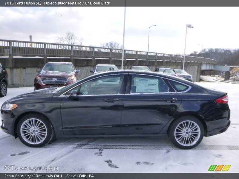 Tuxedo Black Metallic / Charcoal Black 2015 Ford Fusion SE