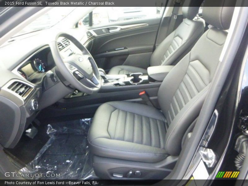 Tuxedo Black Metallic / Charcoal Black 2015 Ford Fusion SE