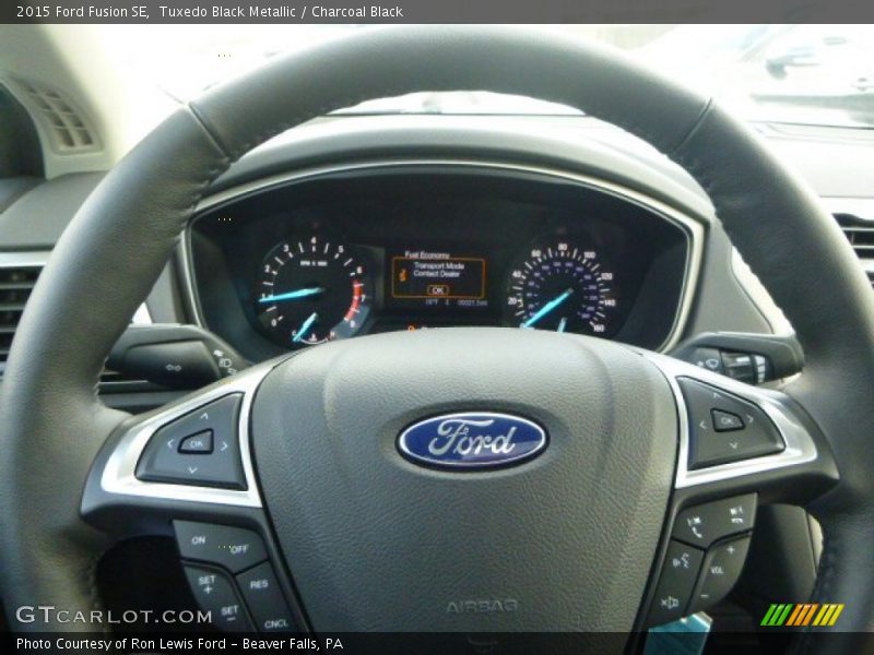 Tuxedo Black Metallic / Charcoal Black 2015 Ford Fusion SE