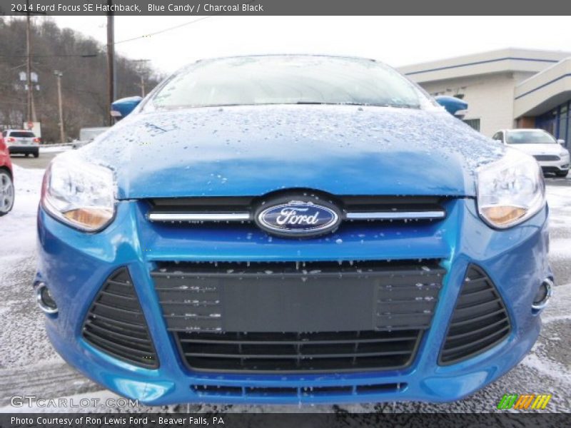 Blue Candy / Charcoal Black 2014 Ford Focus SE Hatchback