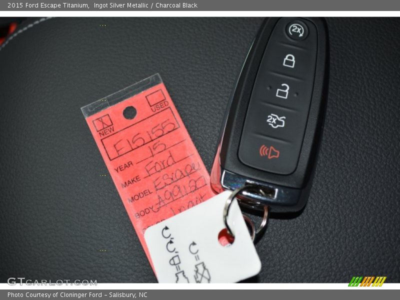 Ingot Silver Metallic / Charcoal Black 2015 Ford Escape Titanium