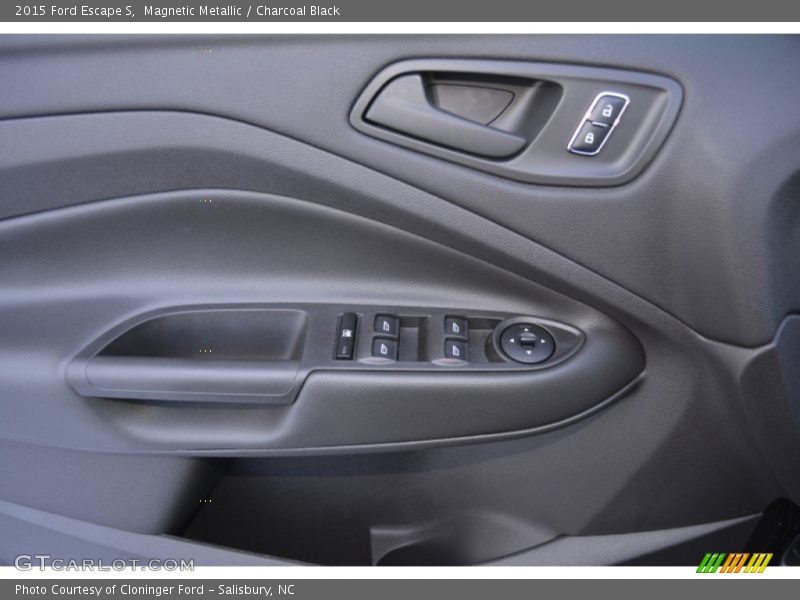 Magnetic Metallic / Charcoal Black 2015 Ford Escape S