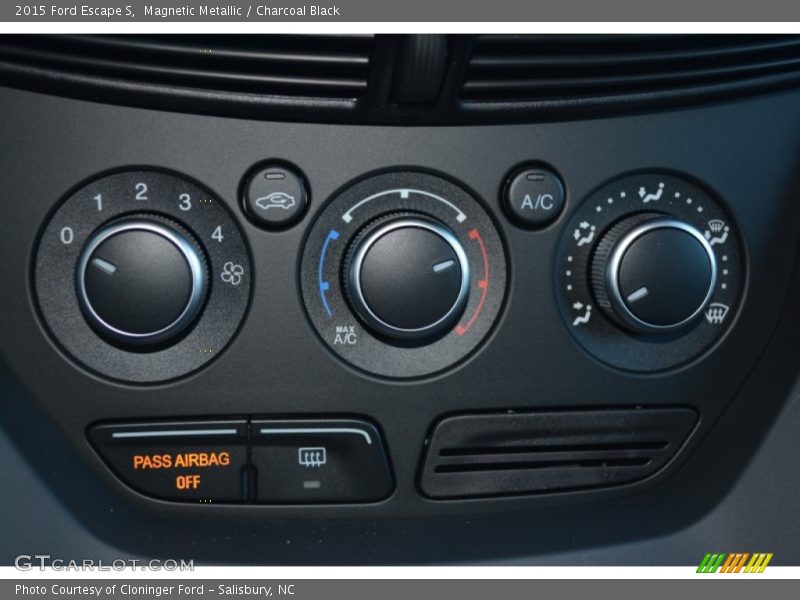 Magnetic Metallic / Charcoal Black 2015 Ford Escape S