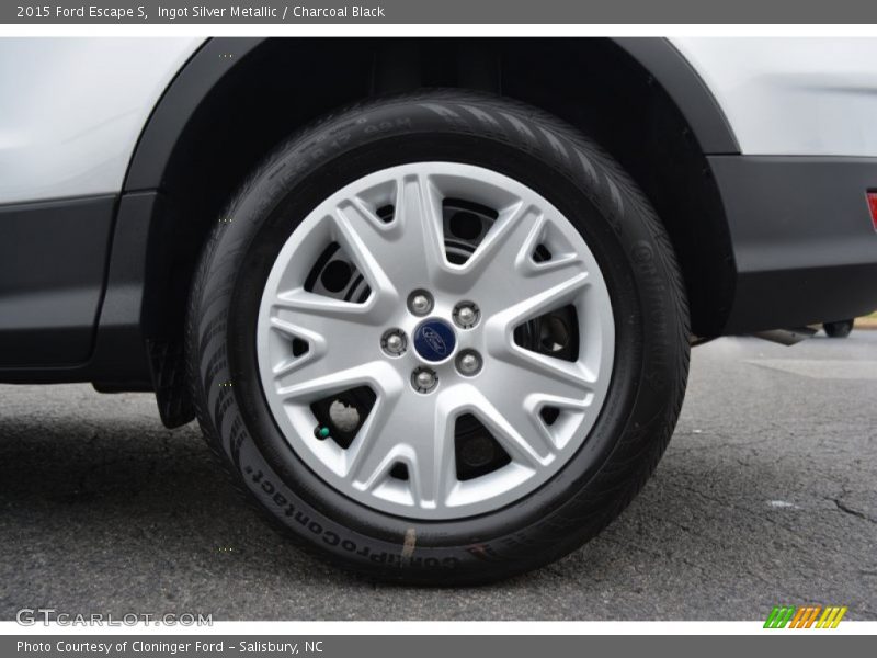 Ingot Silver Metallic / Charcoal Black 2015 Ford Escape S