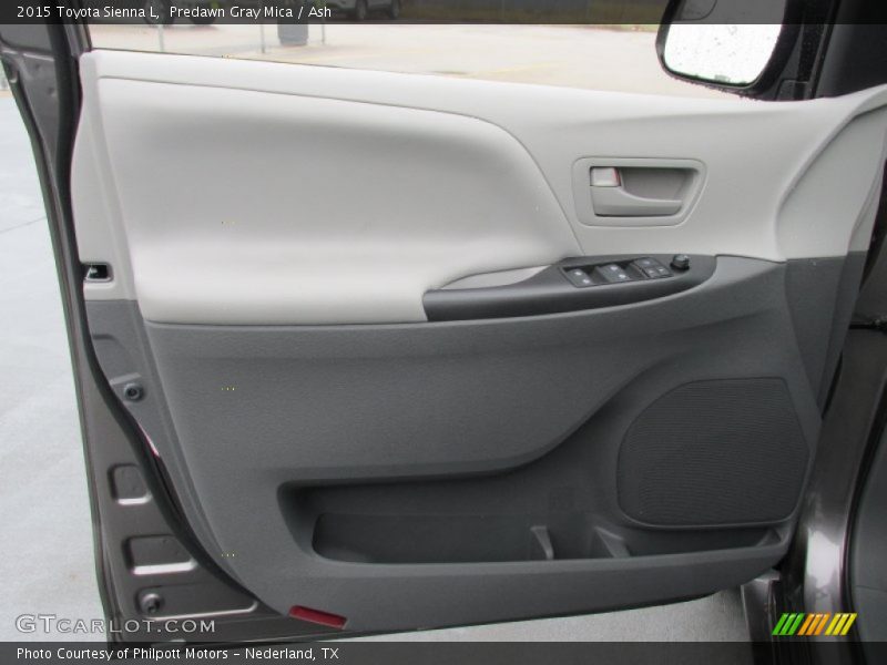 Door Panel of 2015 Sienna L