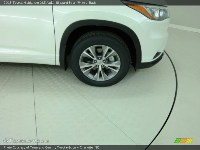 Blizzard Pearl White / Black 2015 Toyota Highlander XLE AWD