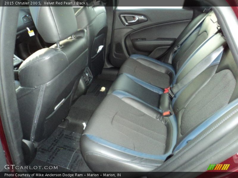 Velvet Red Pearl / Black 2015 Chrysler 200 S
