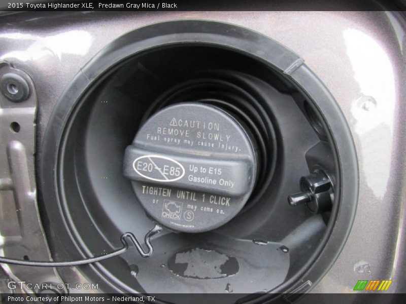 Predawn Gray Mica / Black 2015 Toyota Highlander XLE