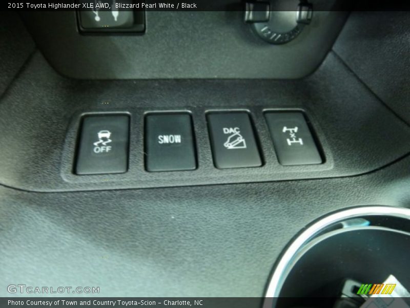 Blizzard Pearl White / Black 2015 Toyota Highlander XLE AWD