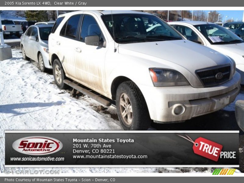 Clear White / Gray 2005 Kia Sorento LX 4WD