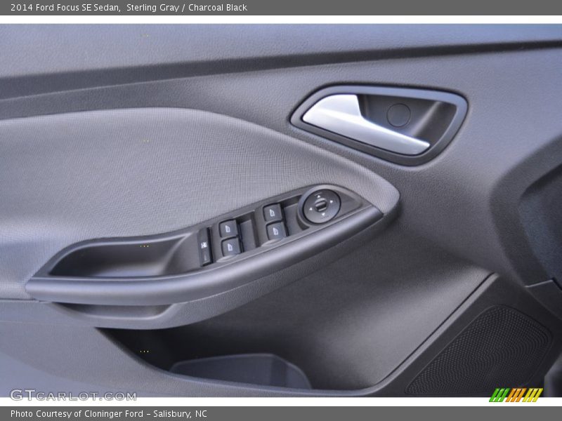 Sterling Gray / Charcoal Black 2014 Ford Focus SE Sedan