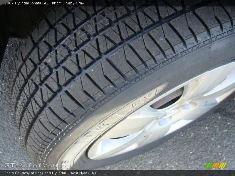 Bright Silver / Gray 2007 Hyundai Sonata GLS