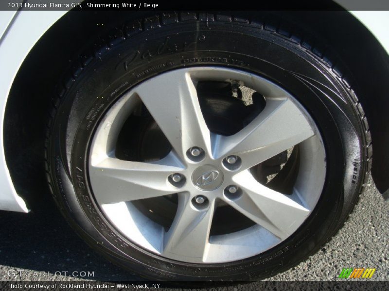 Shimmering White / Beige 2013 Hyundai Elantra GLS