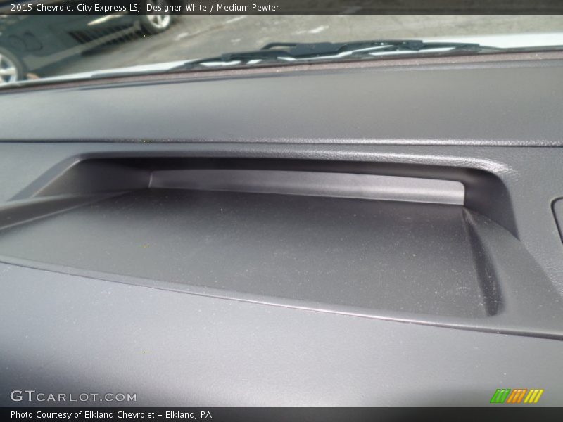 Designer White / Medium Pewter 2015 Chevrolet City Express LS