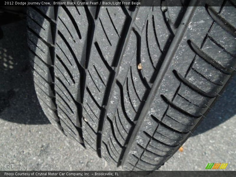 Brilliant Black Crystal Pearl / Black/Light Frost Beige 2012 Dodge Journey Crew