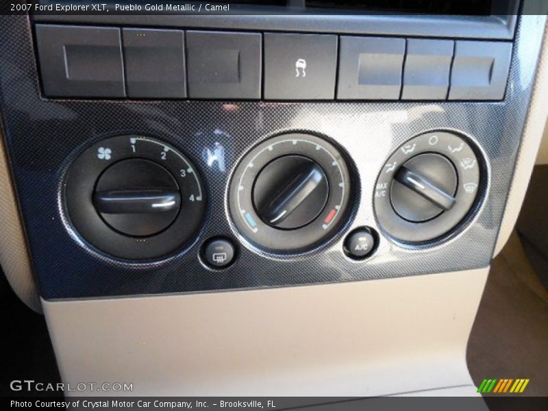 Pueblo Gold Metallic / Camel 2007 Ford Explorer XLT