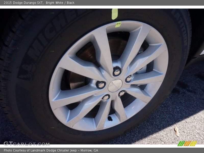 Bright White / Black 2015 Dodge Durango SXT
