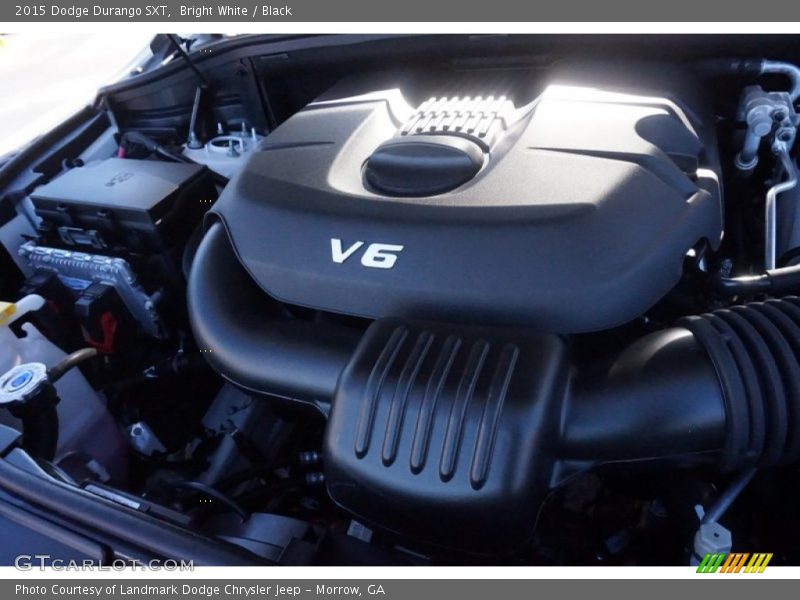 Bright White / Black 2015 Dodge Durango SXT