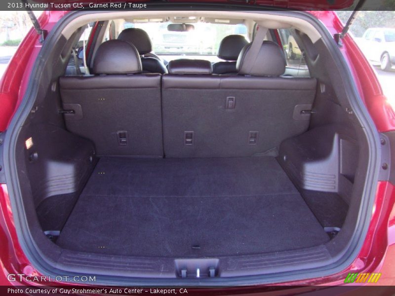 Garnet Red / Taupe 2013 Hyundai Tucson GLS