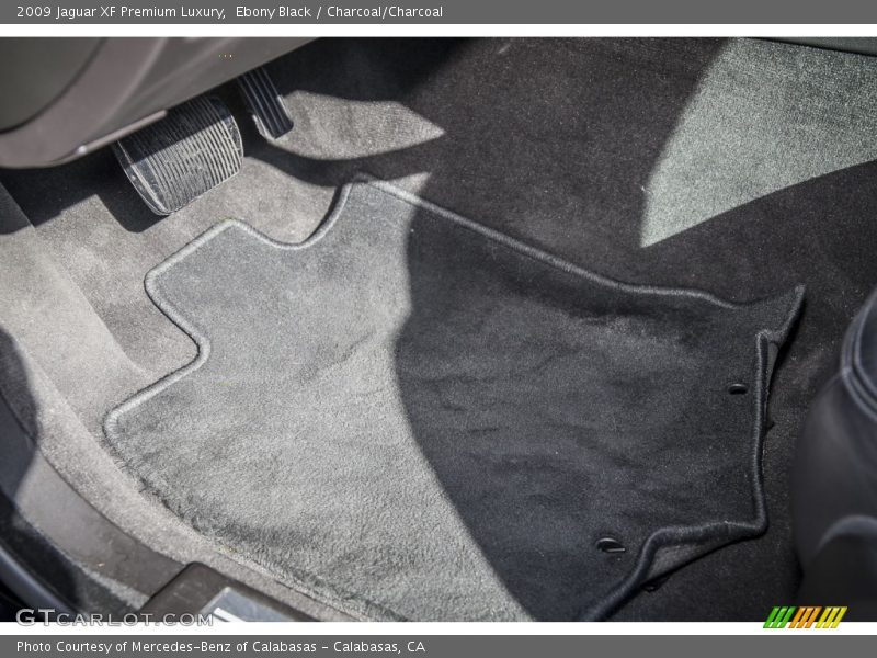 Ebony Black / Charcoal/Charcoal 2009 Jaguar XF Premium Luxury