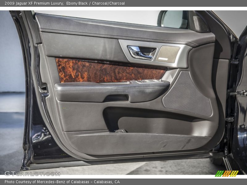 Ebony Black / Charcoal/Charcoal 2009 Jaguar XF Premium Luxury