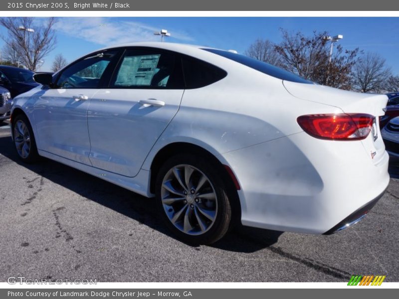 Bright White / Black 2015 Chrysler 200 S