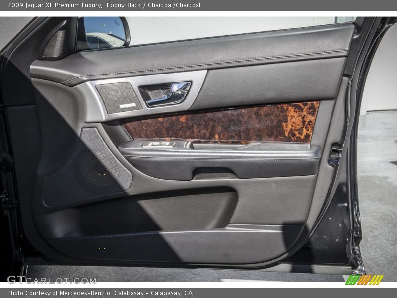 Ebony Black / Charcoal/Charcoal 2009 Jaguar XF Premium Luxury