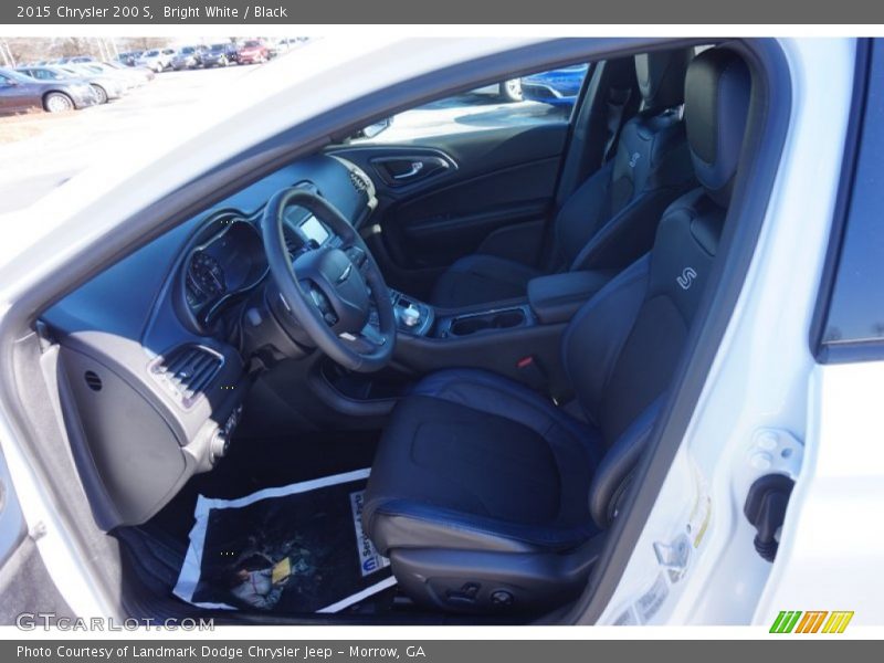 Bright White / Black 2015 Chrysler 200 S