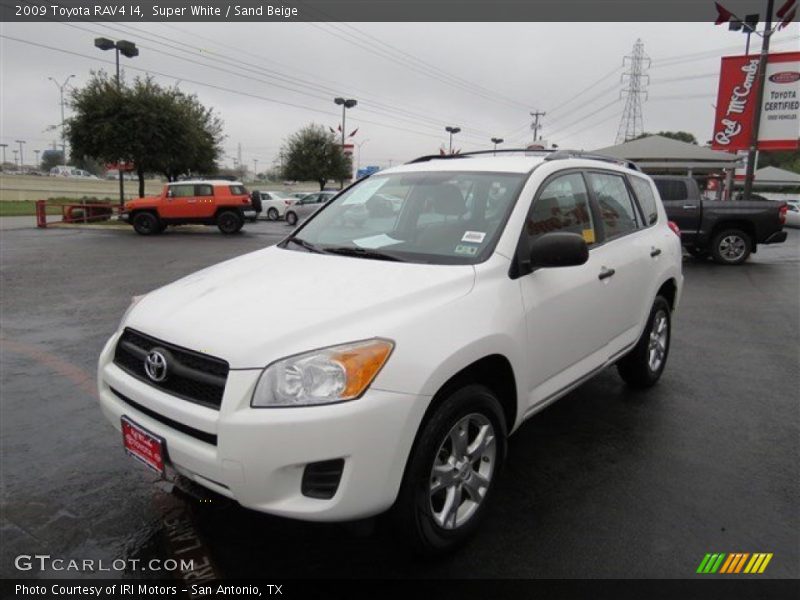 Super White / Sand Beige 2009 Toyota RAV4 I4