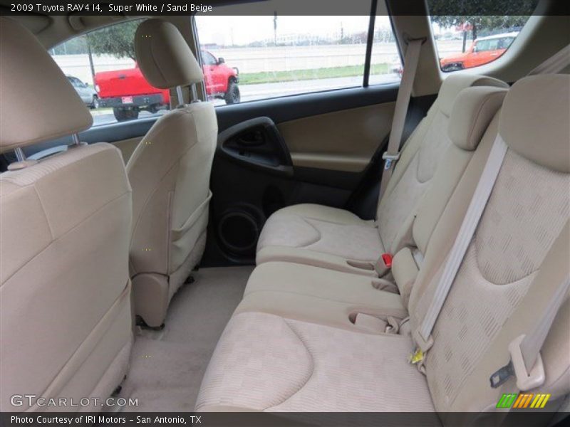 Super White / Sand Beige 2009 Toyota RAV4 I4