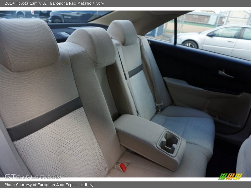 Barcelona Red Metallic / Ivory 2014 Toyota Camry LE