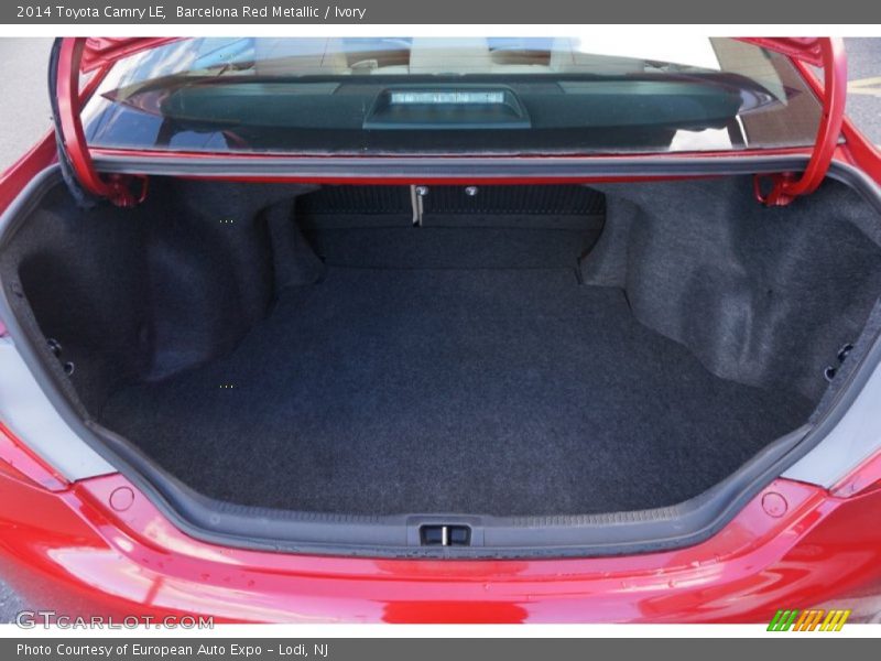 Barcelona Red Metallic / Ivory 2014 Toyota Camry LE