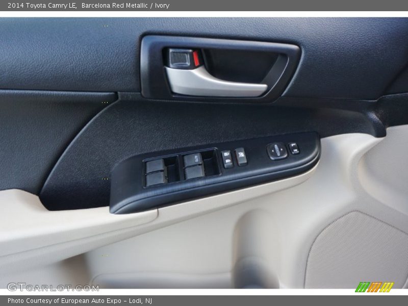 Barcelona Red Metallic / Ivory 2014 Toyota Camry LE